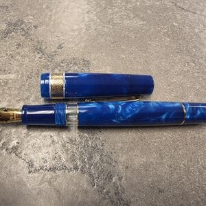 Elegant Blue Fountain Pen